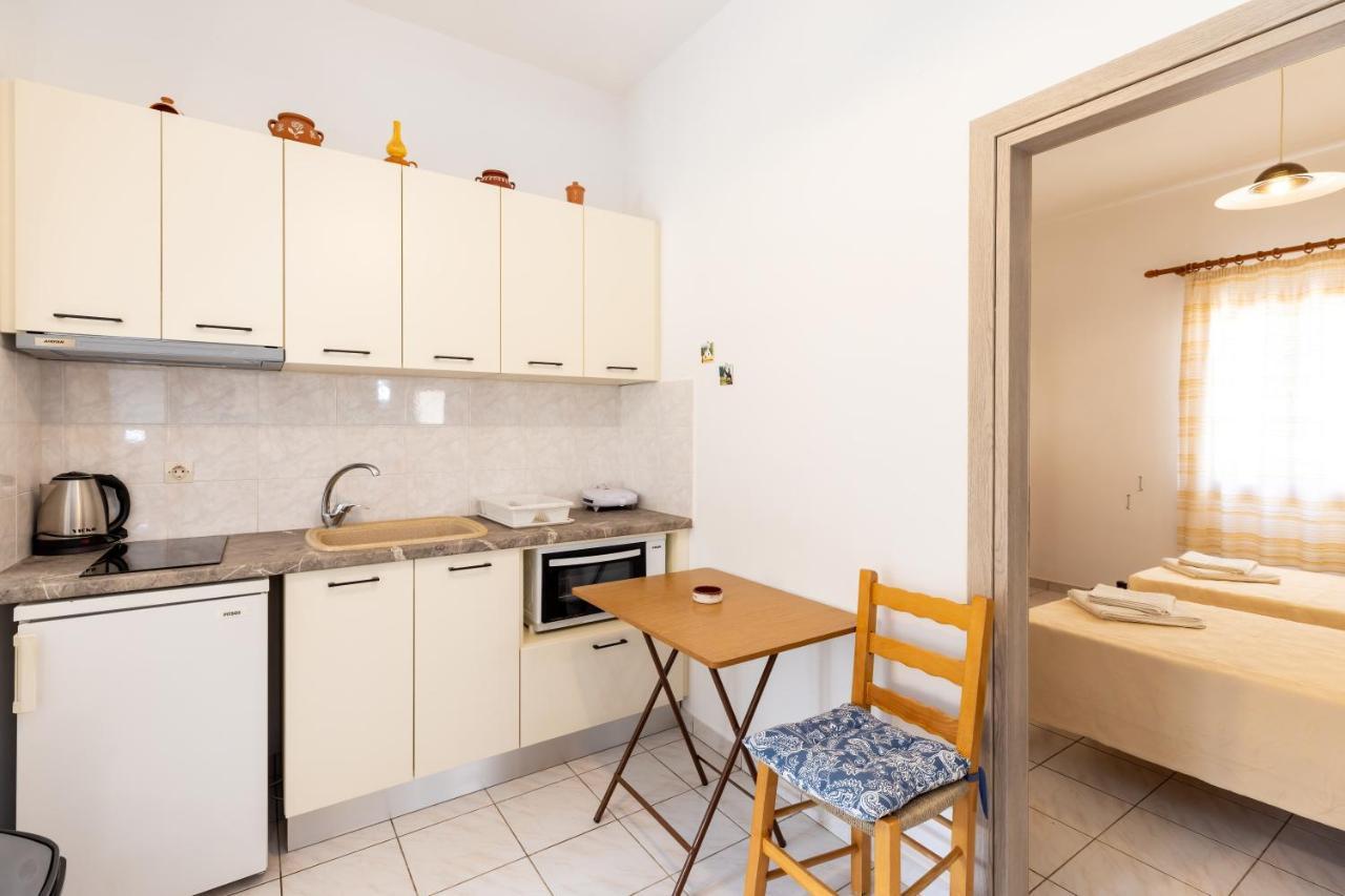 Peris Rooms Kamares  Exterior photo